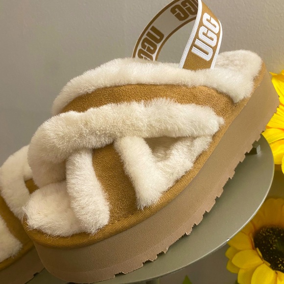 Ugg women’s size 8 color chestnut - Picture 1 of 4